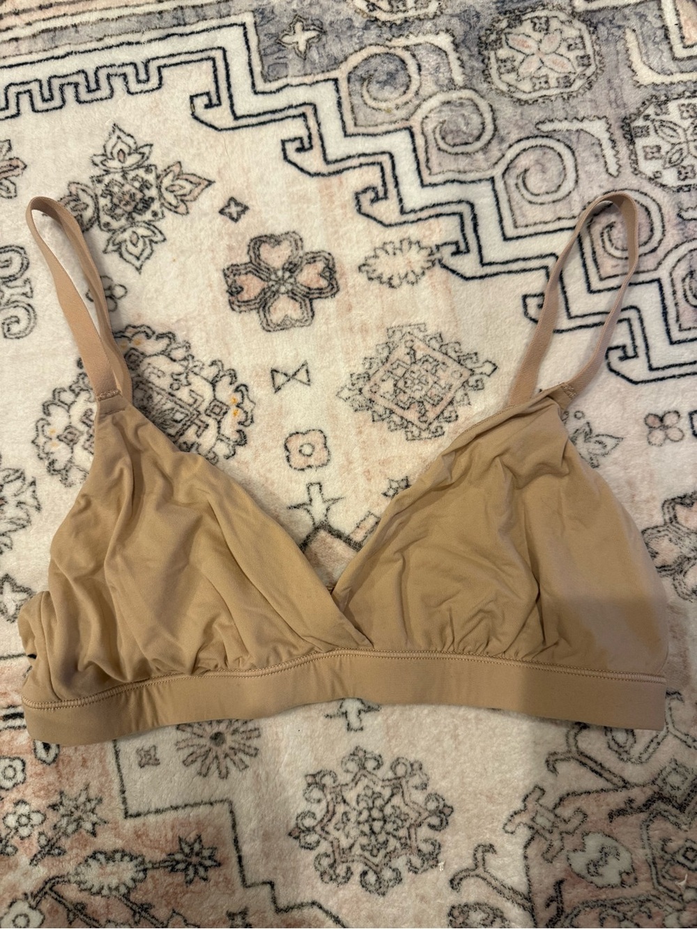 SKIMS Wireless Bralette in Tan